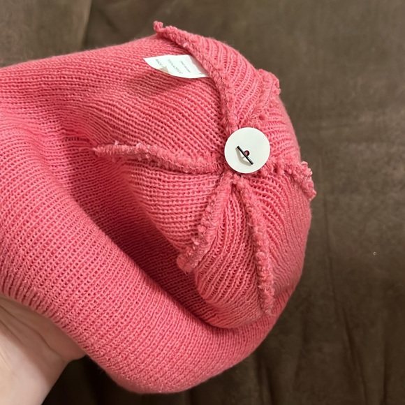 New Adidas Beanie - Picture 3 of 3